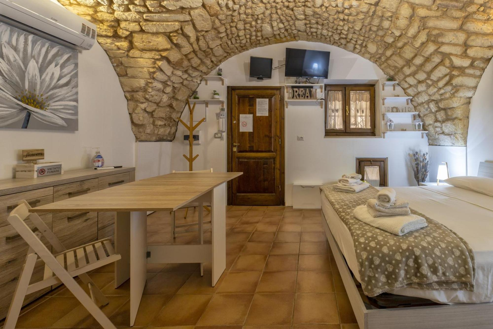 La Casetta Di Pietra Sássari Exterior foto